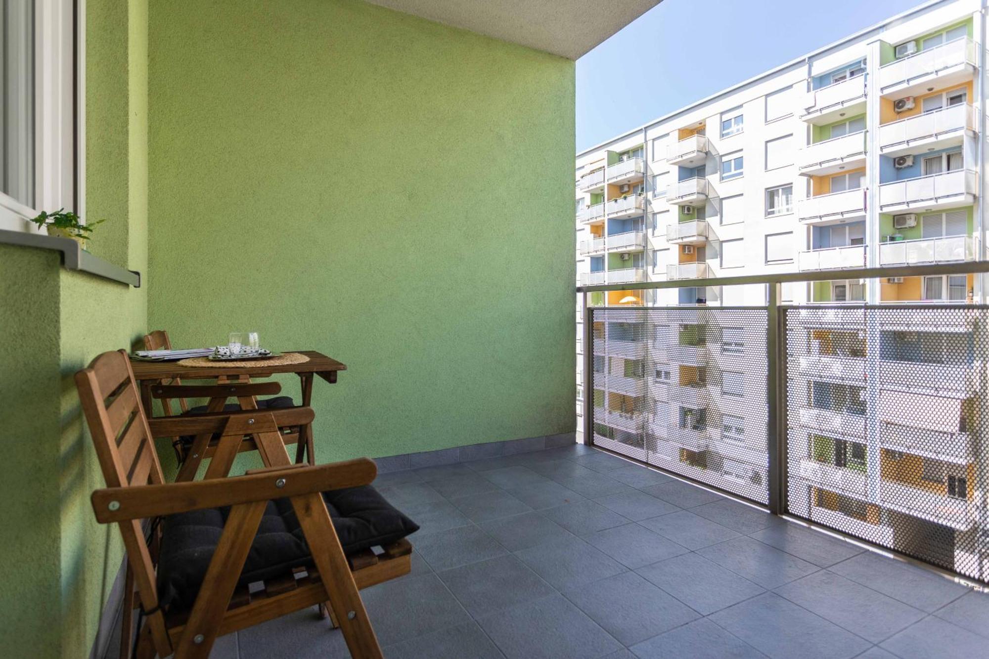 자그레브 Sunny 1Bdr With Balcony & Parking 아파트 외부 사진